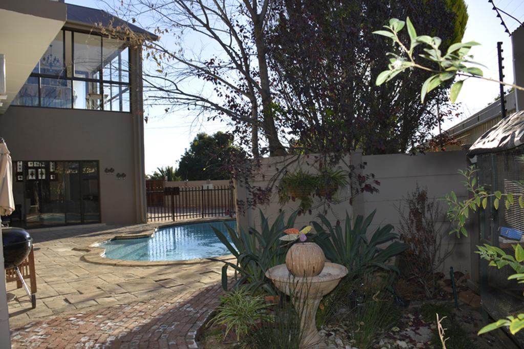 Two Bells Guest House Bloemfontein Rum bild