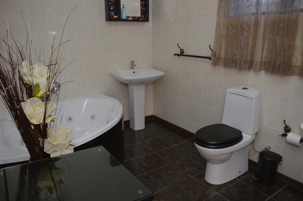 Two Bells Guest House Bloemfontein Rum bild