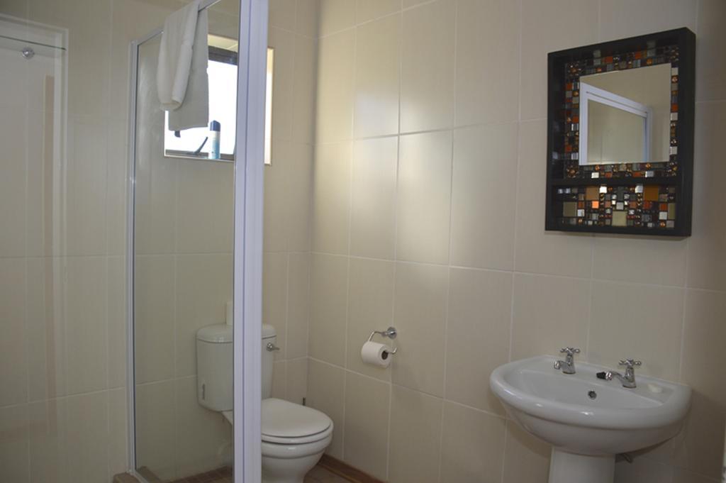 Two Bells Guest House Bloemfontein Rum bild