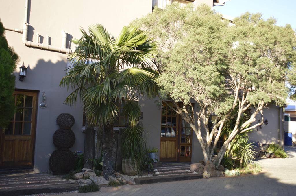 Two Bells Guest House Bloemfontein Exteriör bild