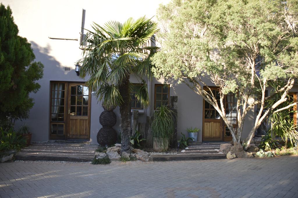 Two Bells Guest House Bloemfontein Exteriör bild